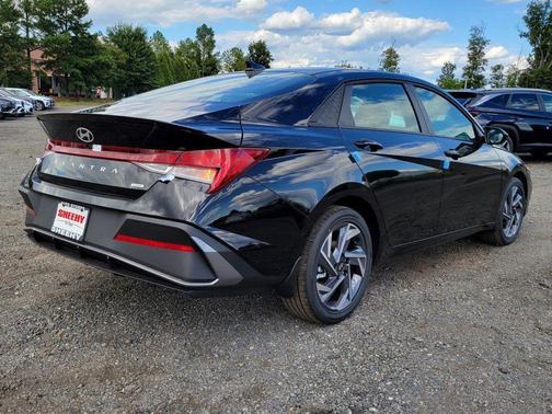 2025 Hyundai ELANTRA HEV SEL Sport