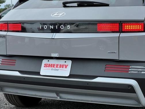 2025 Hyundai IONIQ 5 SEL