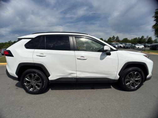 Super White 2019 Toyota RAV4 LE