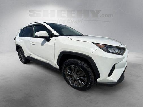 Super White 2019 Toyota RAV4 LE