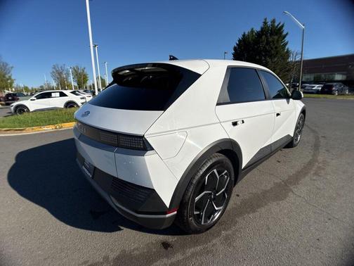 Atlas White 2024 Hyundai IONIQ 5 SEL
