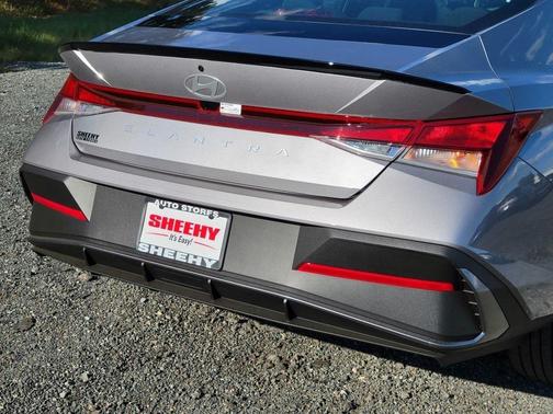 2025 Hyundai ELANTRA Sport