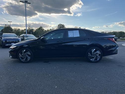 2025 Hyundai ELANTRA Sport