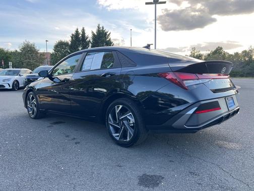 2025 Hyundai ELANTRA Sport