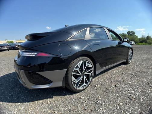 Onyx Black 2024 Hyundai IONIQ 6 SEL