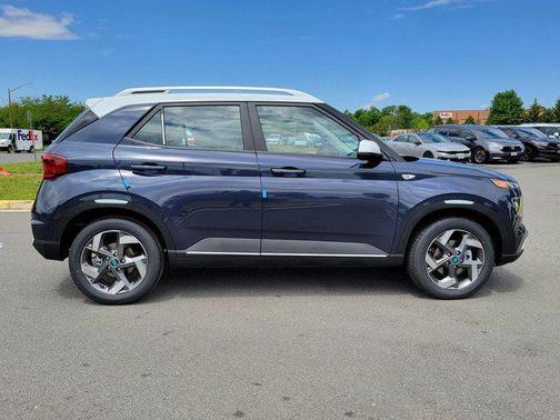 Denim w/White Roof 2026 Hyundai VENUE SEL w/Two-Tone Roof
