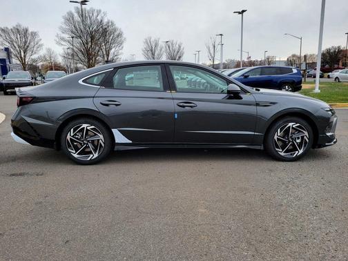 2026 Hyundai SONATA SEL