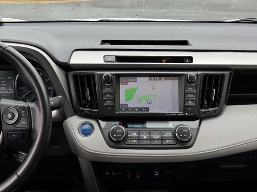 2016 Toyota RAV4 Hybrid SE