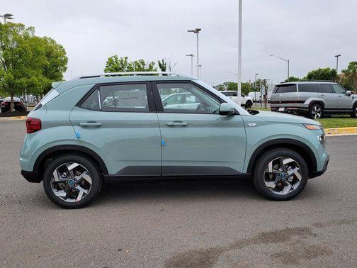 Mirage Green 2026 Hyundai VENUE SEL