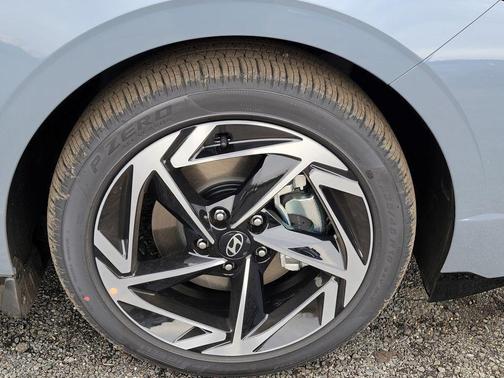 2026 Hyundai SONATA SEL