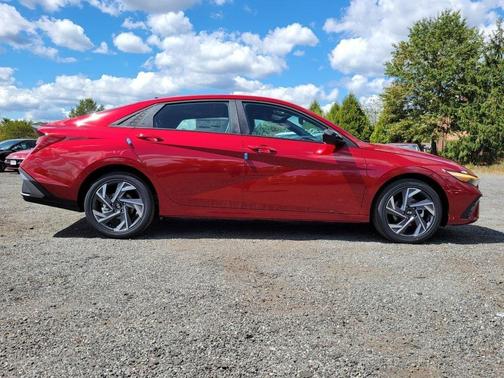 2025 Hyundai ELANTRA Sport