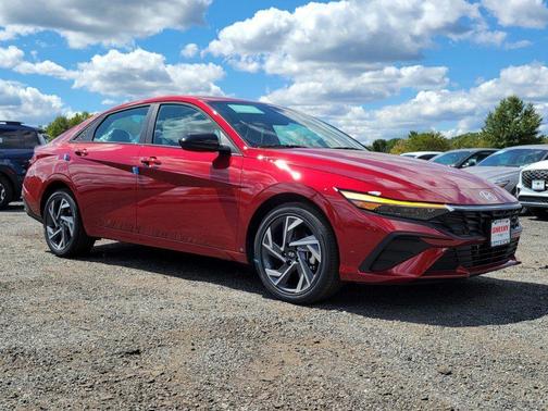 2025 Hyundai ELANTRA HEV SEL Sport