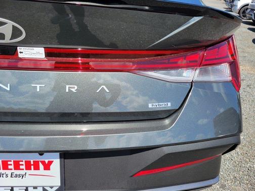 2025 Hyundai ELANTRA HEV SEL Sport