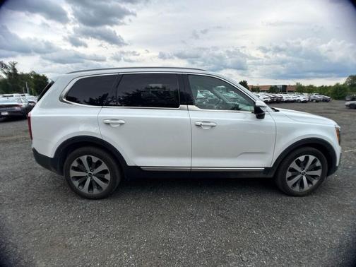 Snow White Pearl 2020 Kia Telluride S