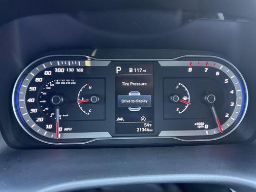 2023 Hyundai TUCSON SE