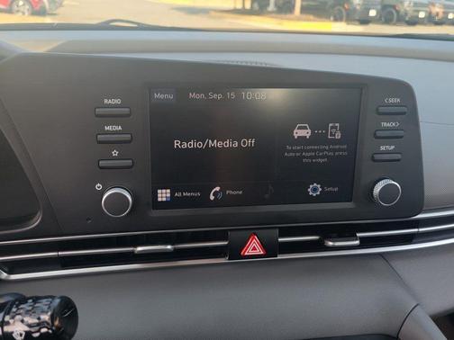 2023 Hyundai ELANTRA SE