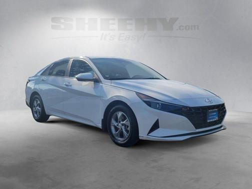 2023 Hyundai ELANTRA SE