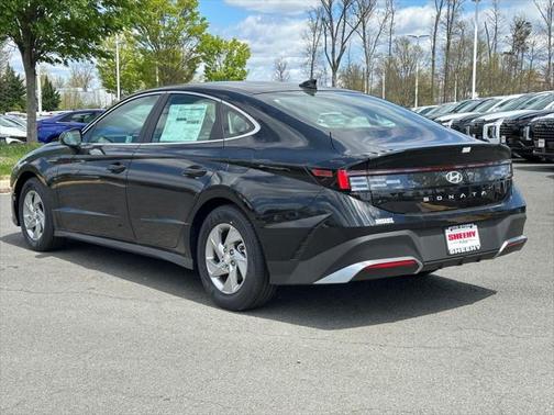 2025 Hyundai SONATA SE