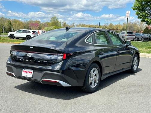 2025 Hyundai SONATA SE