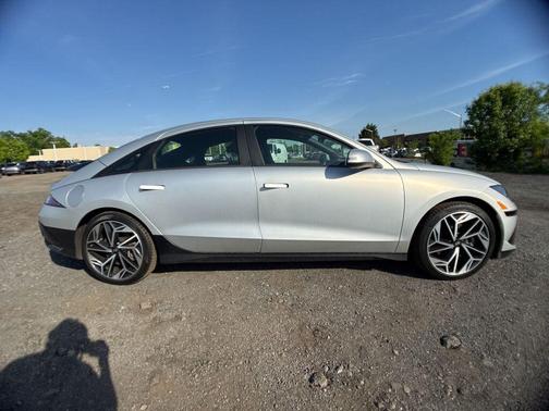Gravity Gold Matte 2024 Hyundai IONIQ 6 SEL