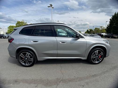 Space Silver Metallic 2025 BMW X1 xDrive28i