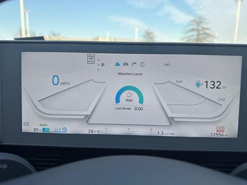 2024 Hyundai IONIQ 5 SE Standard Range