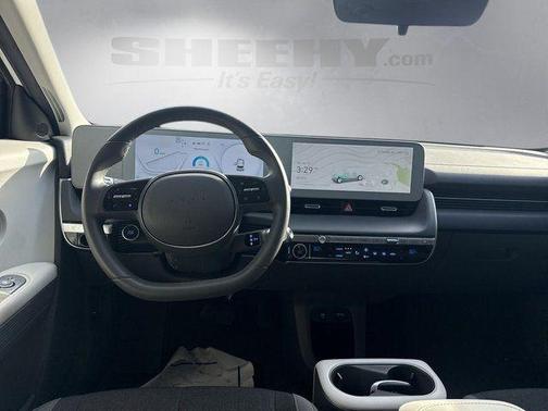 2024 Hyundai IONIQ 5 SE Standard Range