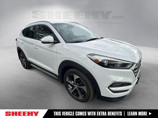 Dazzling White 2017 Hyundai TUCSON Sport