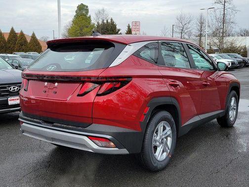 2026 Hyundai TUCSON SE