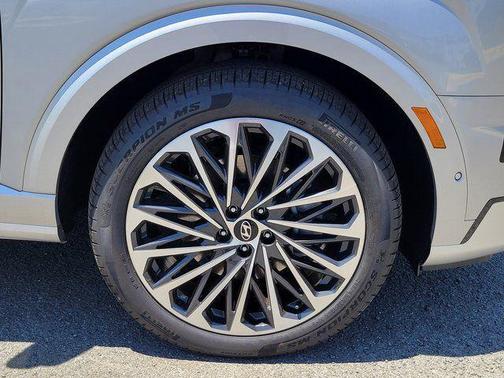 Typhoon Silver Metallic 2026 Hyundai PALISADE Calligraphy
