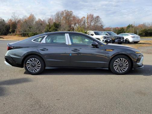 2026 Hyundai SONATA Hybrid Limited