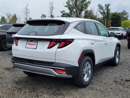 2026 Hyundai TUCSON SE