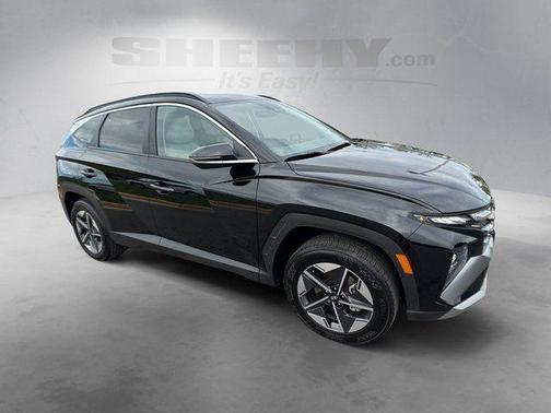 Phantom Black 2025 Hyundai TUCSON SEL Convenience