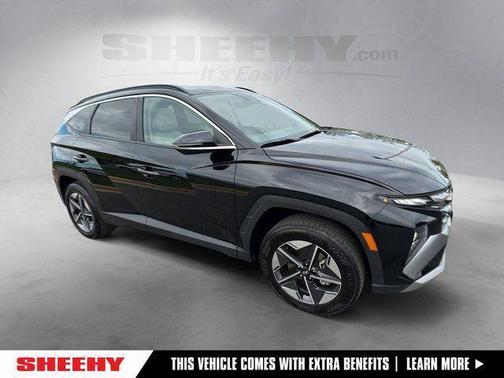 Phantom Black 2025 Hyundai TUCSON SEL Convenience