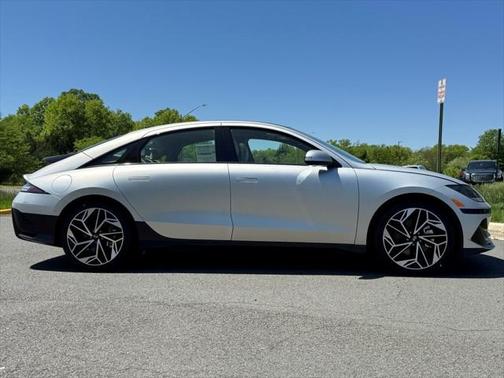 2025 Hyundai IONIQ 6 Limited