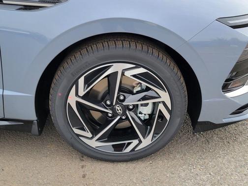 2026 Hyundai SONATA SEL