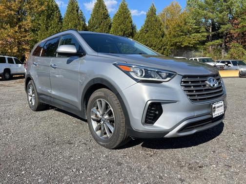2017 Hyundai SANTA FE SE