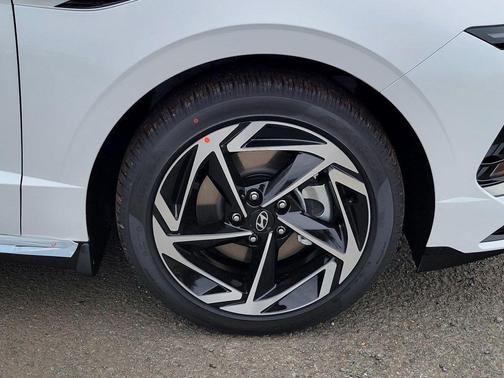 2026 Hyundai SONATA SEL