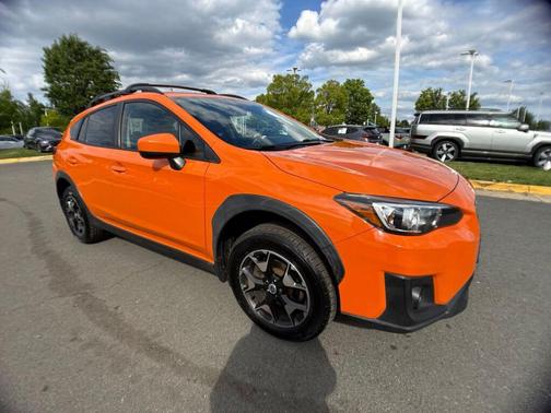 Sunshine Orange 2018 Subaru Crosstrek 2.0i Premium