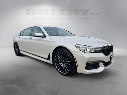 2018 BMW 740 740i