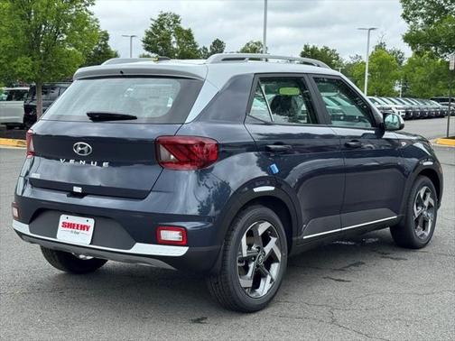 2025 Hyundai VENUE Limited