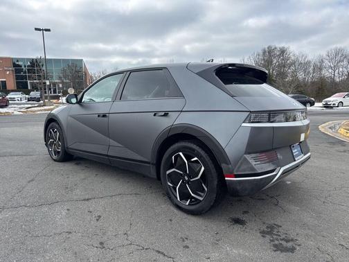 2024 Hyundai IONIQ 5 SEL