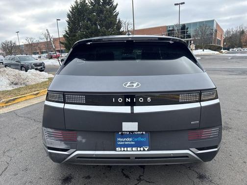 2024 Hyundai IONIQ 5 SEL