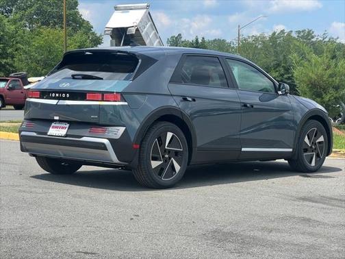 2025 Hyundai IONIQ 5 SE