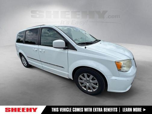 Bright White Clearcoat 2014 Chrysler Town & Country Touring
