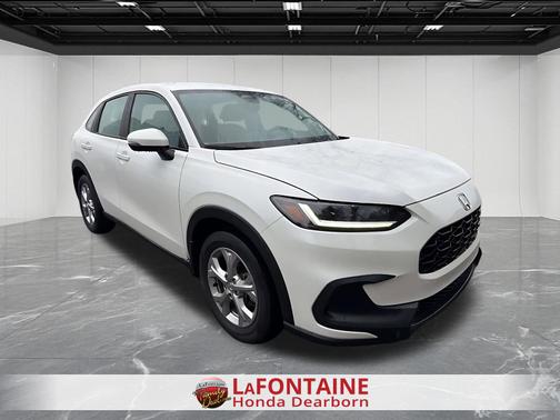 Platinum White Pearl 2024 Honda HR-V