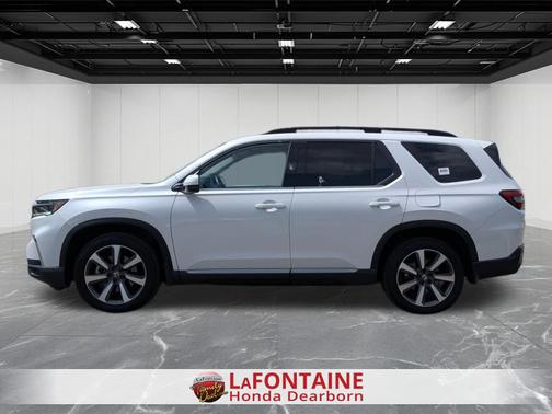 Platinum White Pearl 2025 Honda Pilot