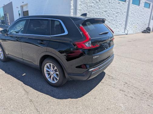 Crystal Black Pearl 2024 Honda CR-V