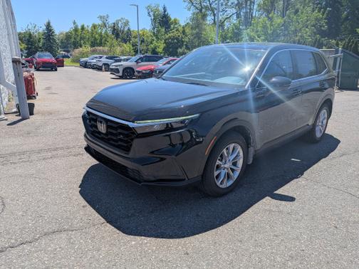 Crystal Black Pearl 2024 Honda CR-V