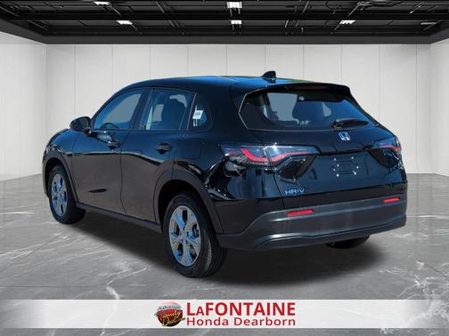 Crystal Black Pearl 2025 Honda HR-V